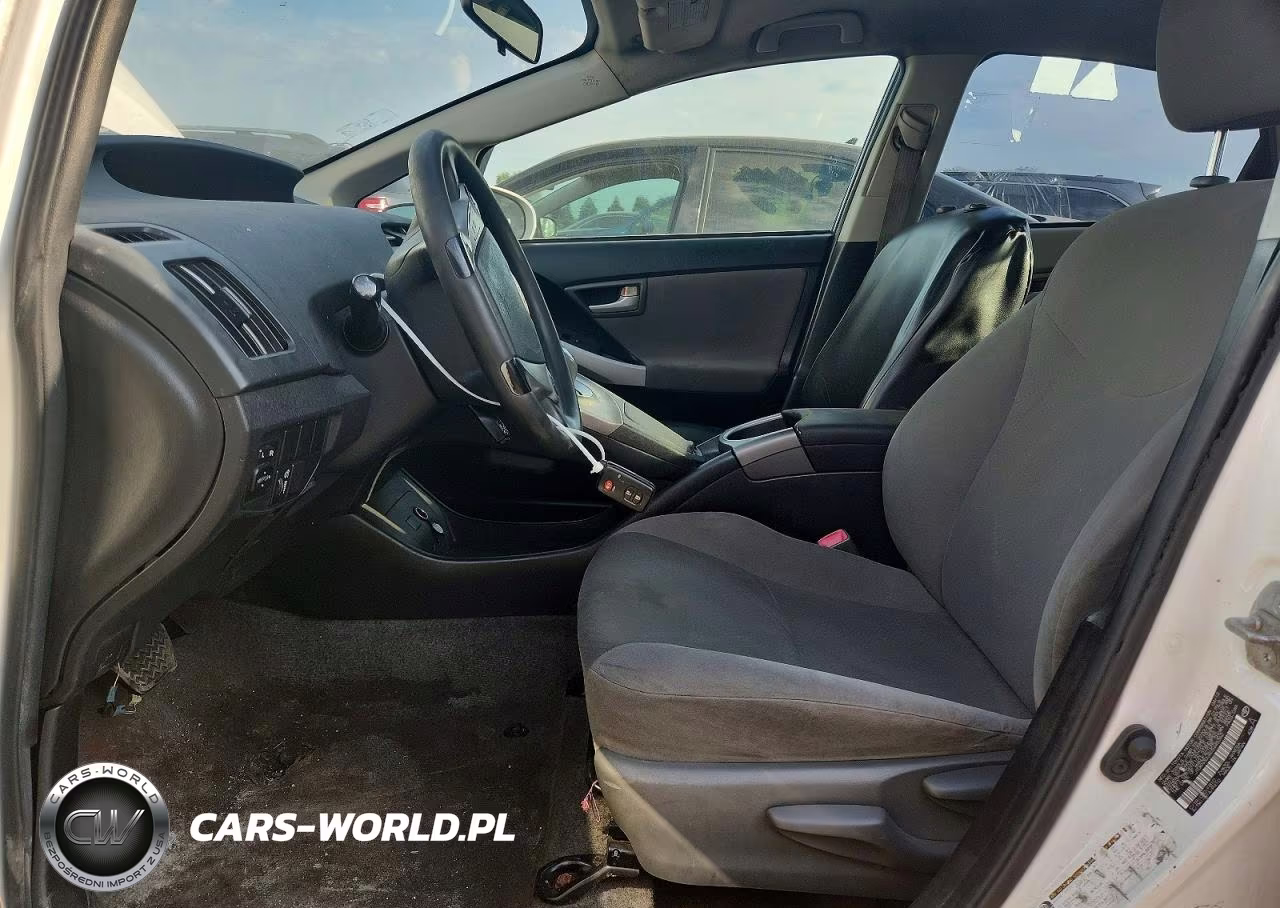 2012 Toyota Prius Two VIN:JTDKN3DUXC5445362 - 7