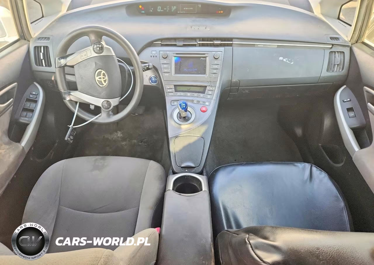 2012 Toyota Prius Two VIN:JTDKN3DUXC5445362 - 8