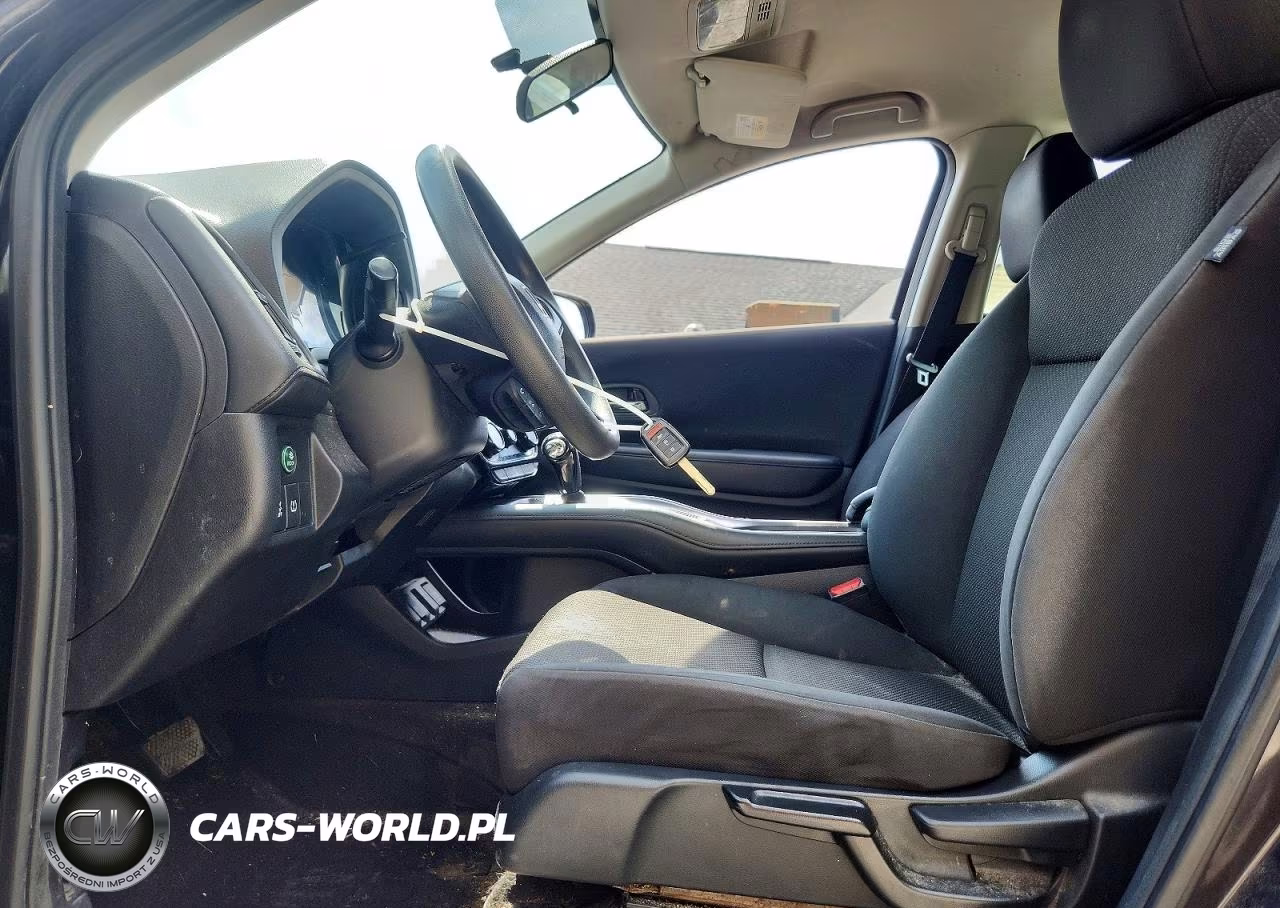 2018 Honda Hr-V Lx VIN:3CZRU6H38JG718240 - 7