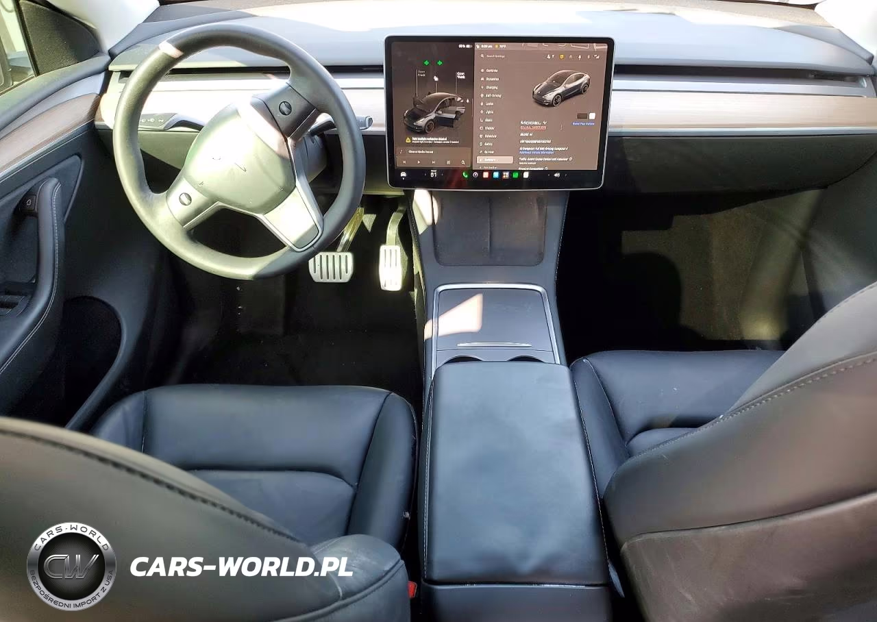 2024 Tesla Model Y VIN:7SAYGDEF5RF053703 - 8