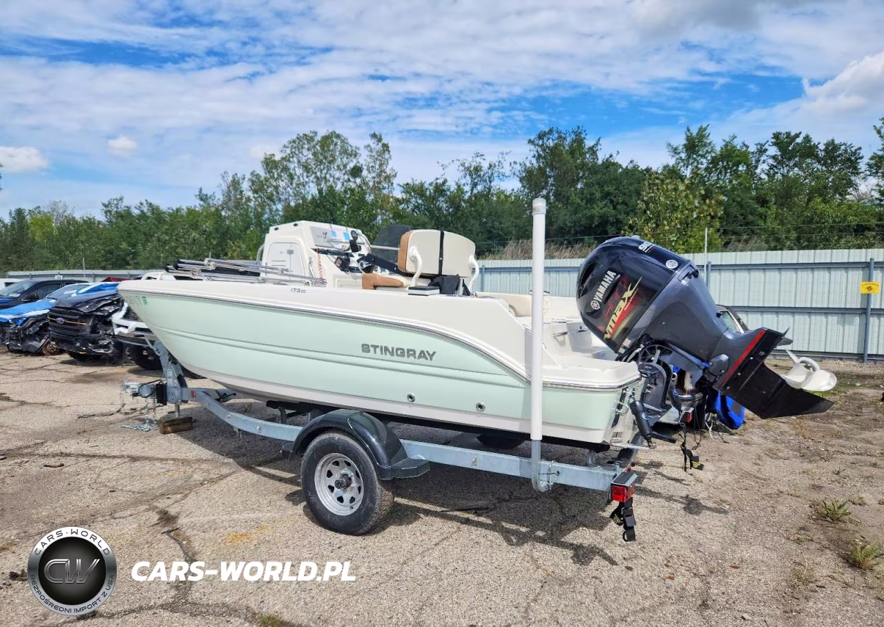 2023 Stingray Boat VIN:PNYUS26KG223 - 3