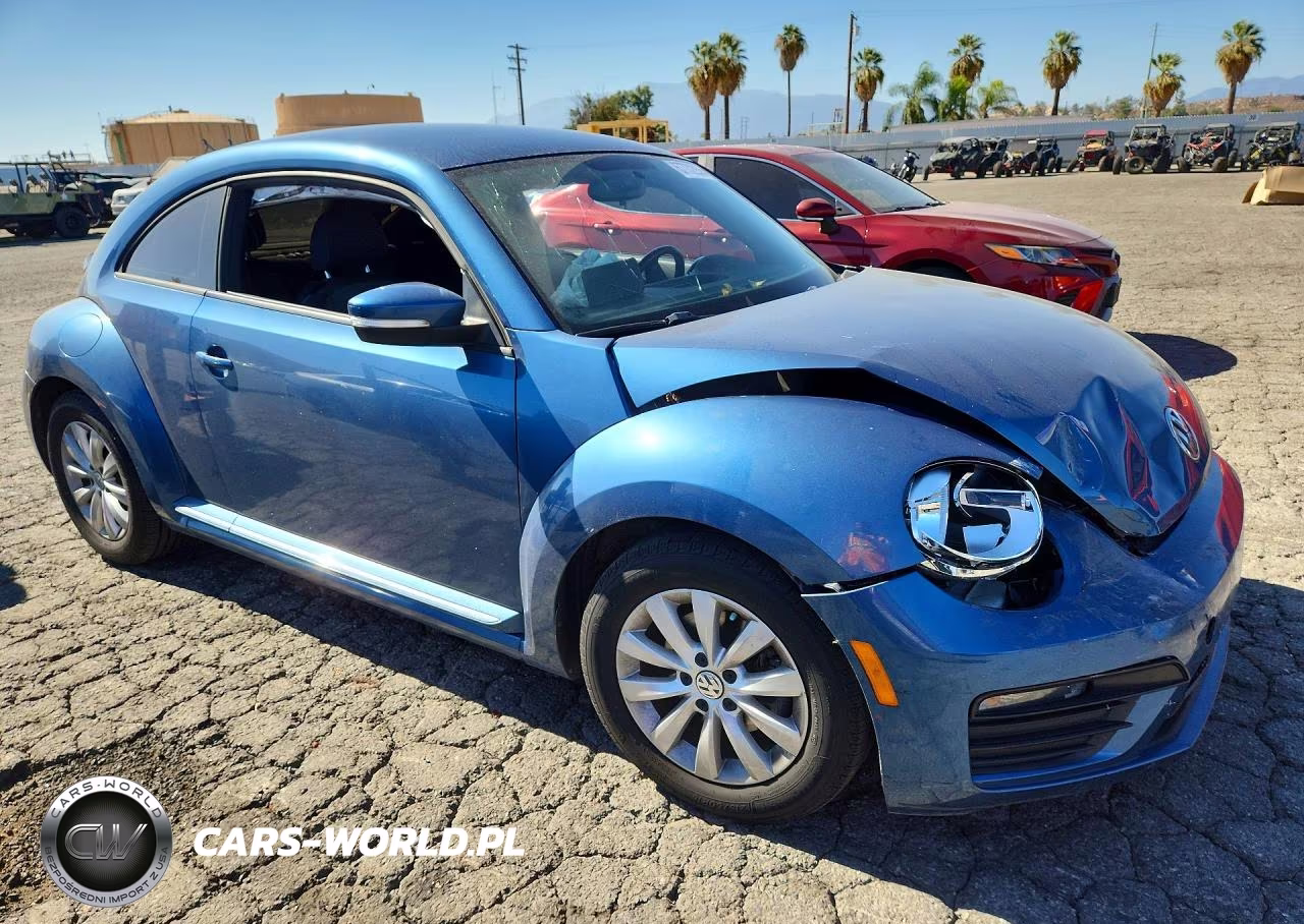 2019 Volkswagen Beetle S VIN:3VWFD7AT8KM713340 - 4