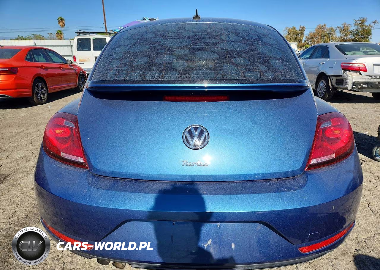2019 Volkswagen Beetle S VIN:3VWFD7AT8KM713340 - 6