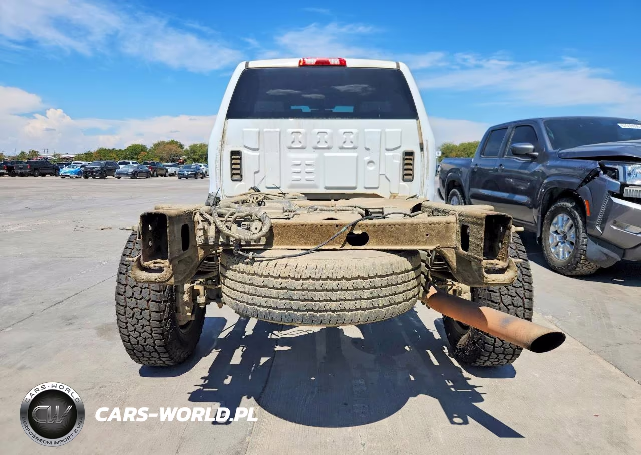 2018 Chevrolet Silverado C2500 Heavy Duty VIN:1GC2CUEG1JZ198727 - 6