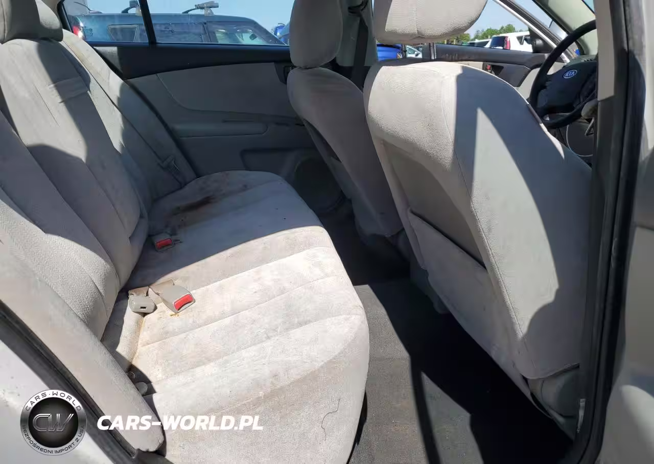 2009 Kia Optima Lx VIN:KNAGE228X95323855 - 10
