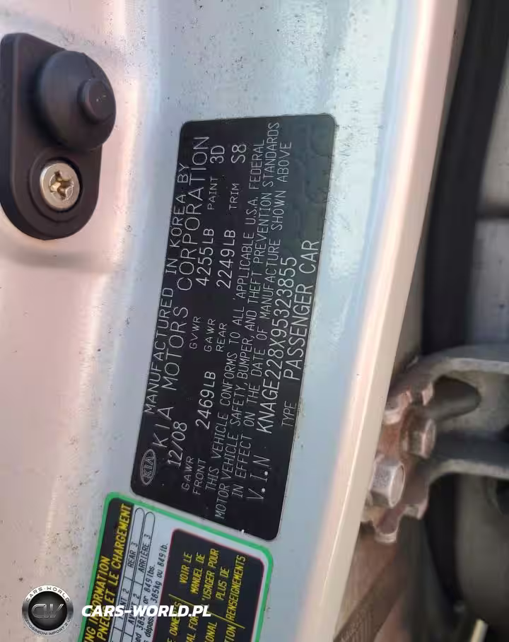 2009 Kia Optima Lx VIN:KNAGE228X95323855 - 12