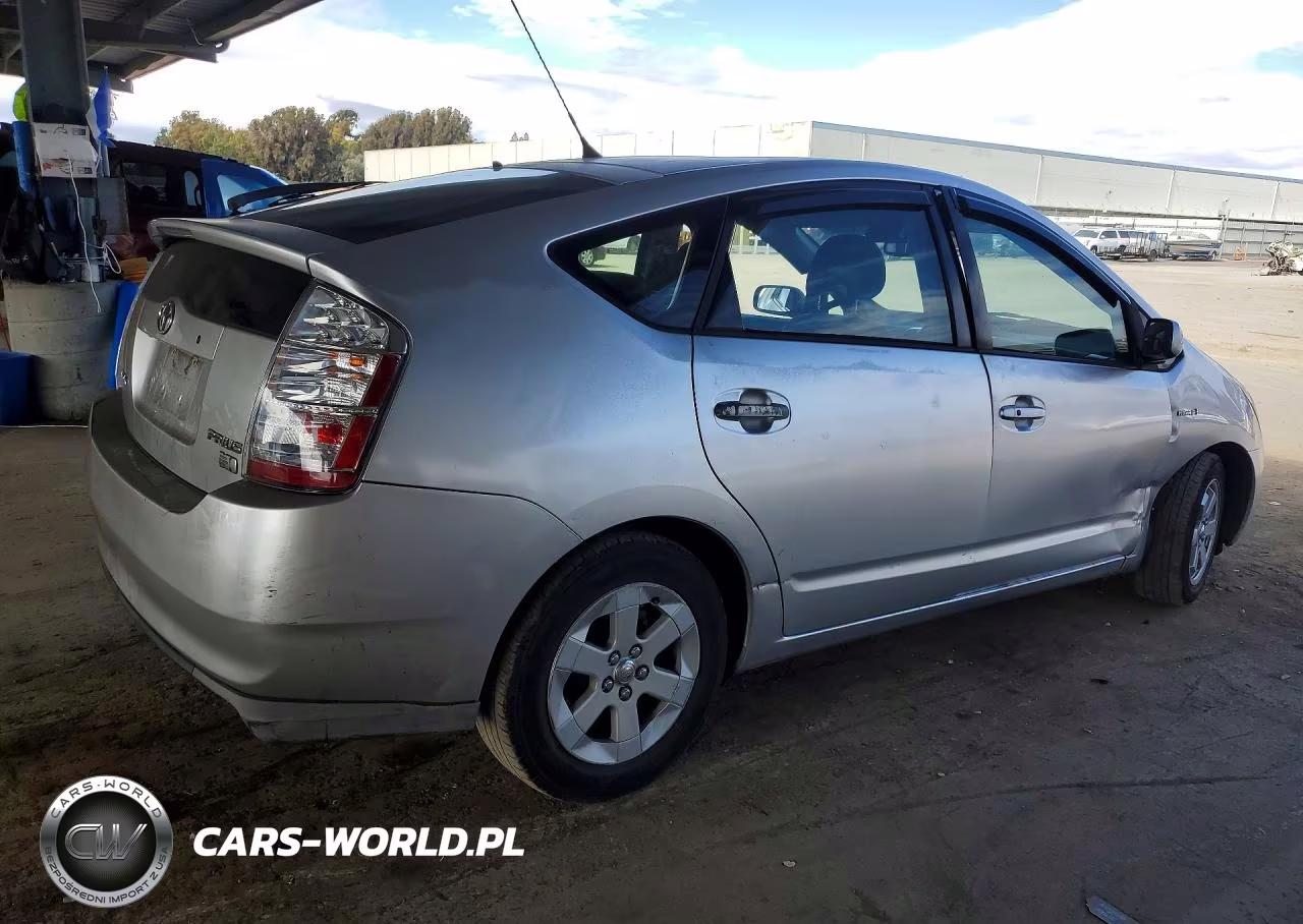 2008 Toyota Prius Base VIN:JTDKB20U883301577 - 3