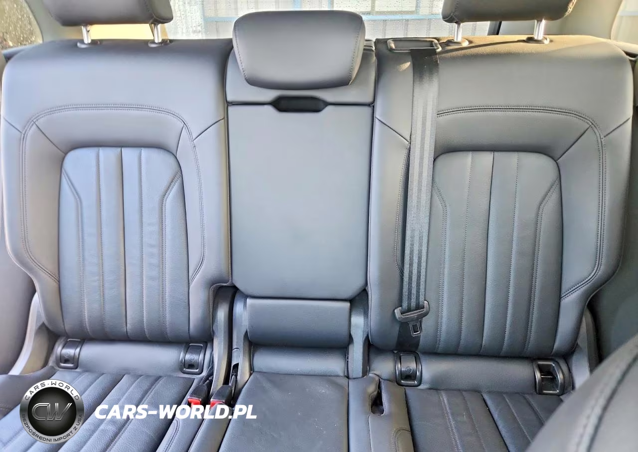 2018 Audi Q5 Premium Plus VIN:WA1BNAFY9J2226261 - 10