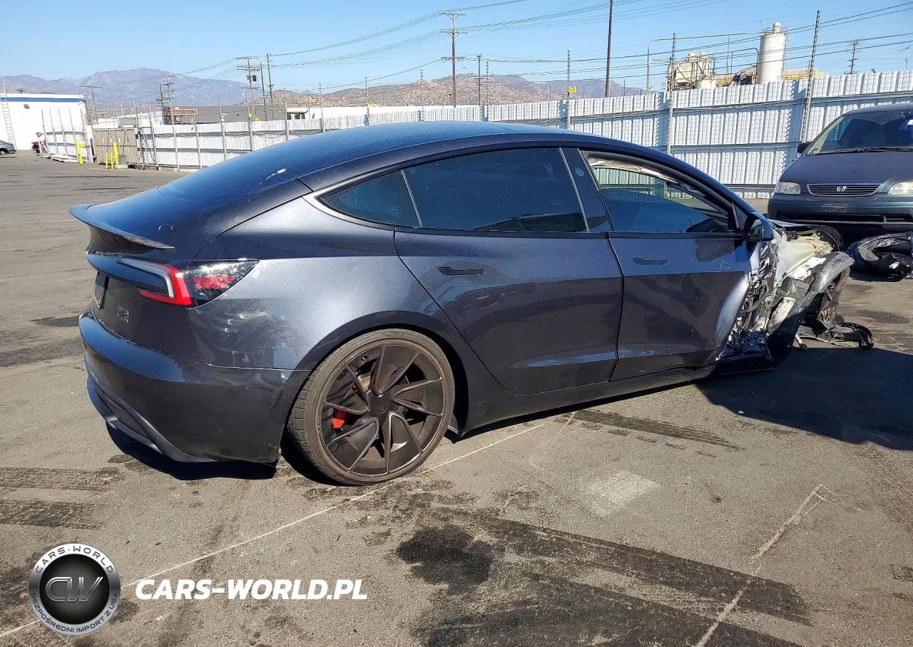2024 Tesla Model 3 VIN:5YJ3E1ET0RF835506 - 3