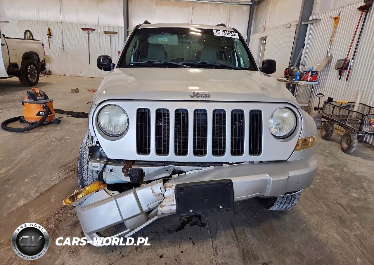 2005 Jeep Liberty Renegade VIN:1J4GL38KX5W664883 - 5
