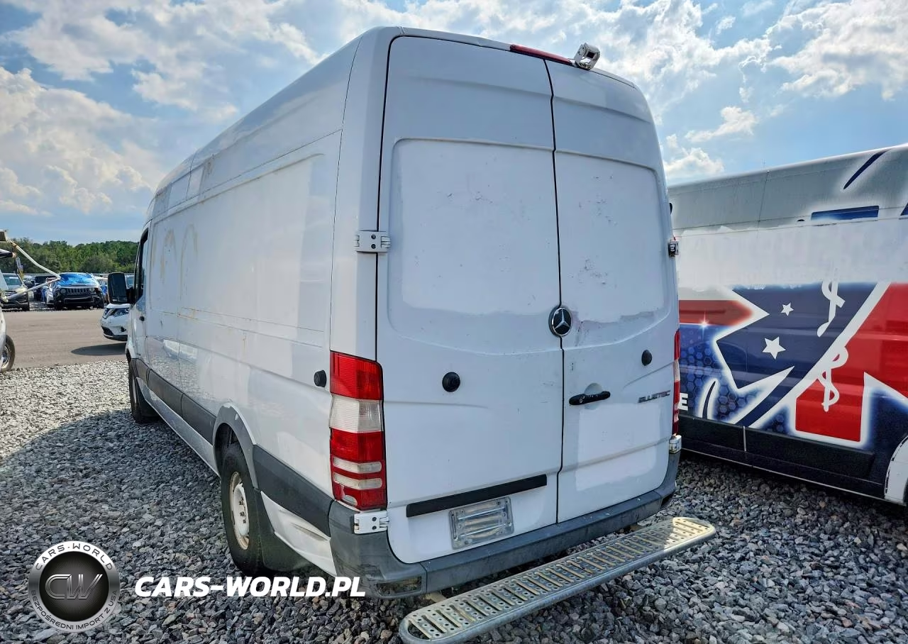 2015 Mercedes-Benz Sprinter 2500 VIN:WD3PE8DB0FP135600 - 2