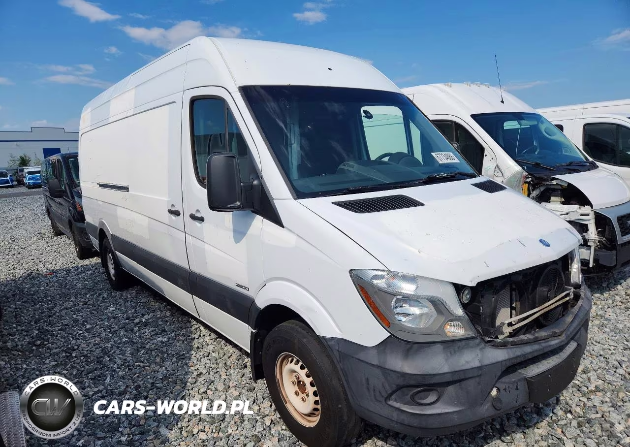 2015 Mercedes-Benz Sprinter 2500 VIN:WD3PE8DB0FP135600 - 4