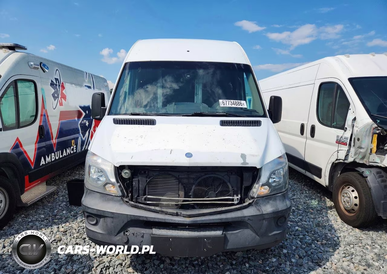 2015 Mercedes-Benz Sprinter 2500 VIN:WD3PE8DB0FP135600 - 5