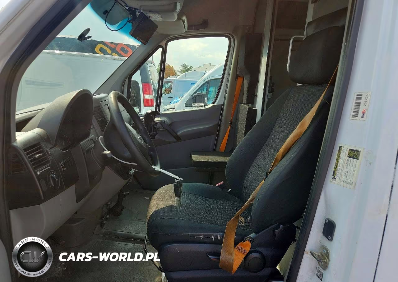 2015 Mercedes-Benz Sprinter 2500 VIN:WD3PE8DB0FP135600 - 7
