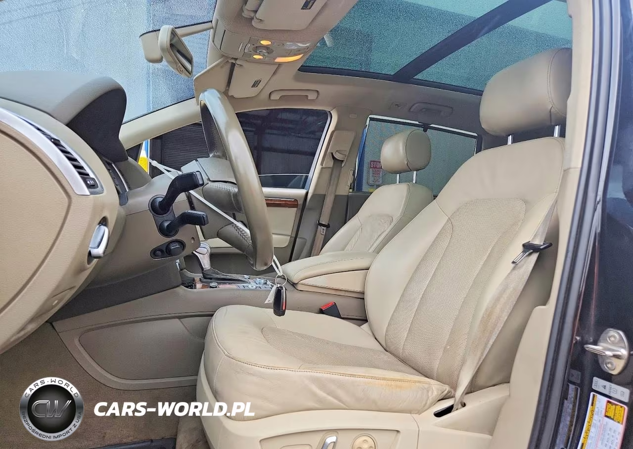 2015 Audi Q7 3.0T S Line Prestige VIN:WA1DGAFE2FD028576 - 7