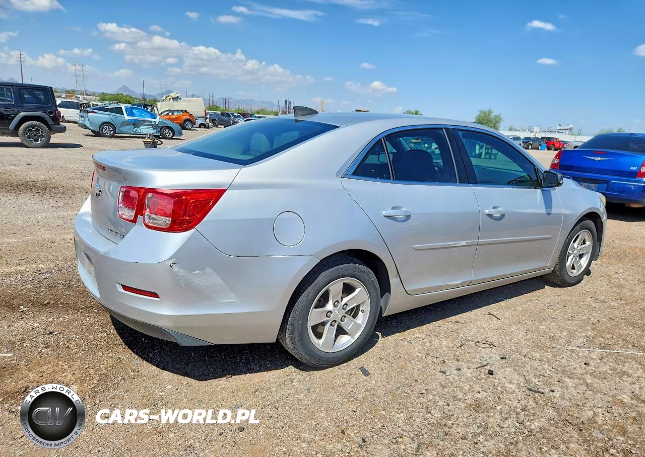 2015 Chevrolet Malibu Ls VIN:1G11B5SL2FF130640 - 3