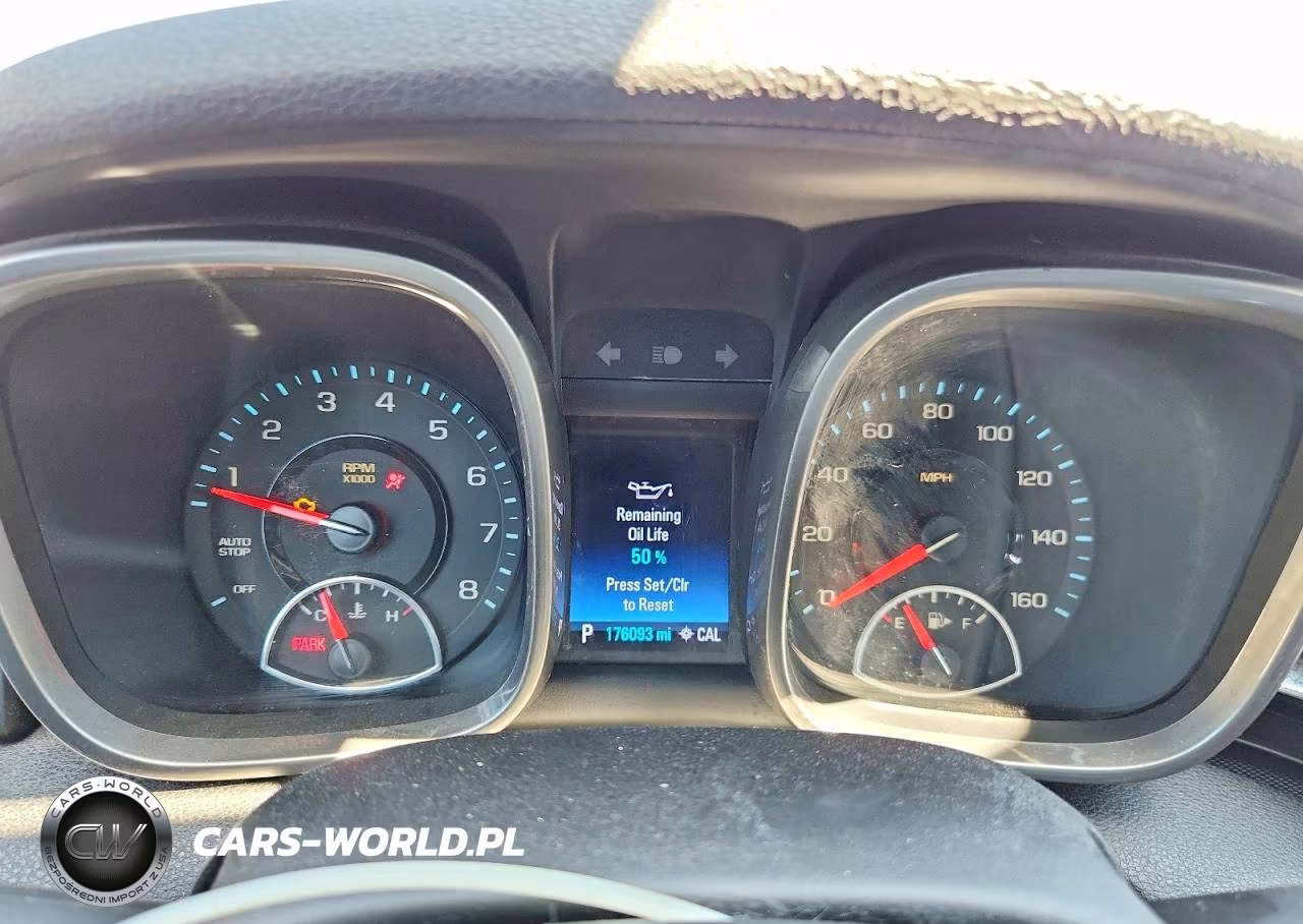 2015 Chevrolet Malibu Ls VIN:1G11B5SL2FF130640 - 9