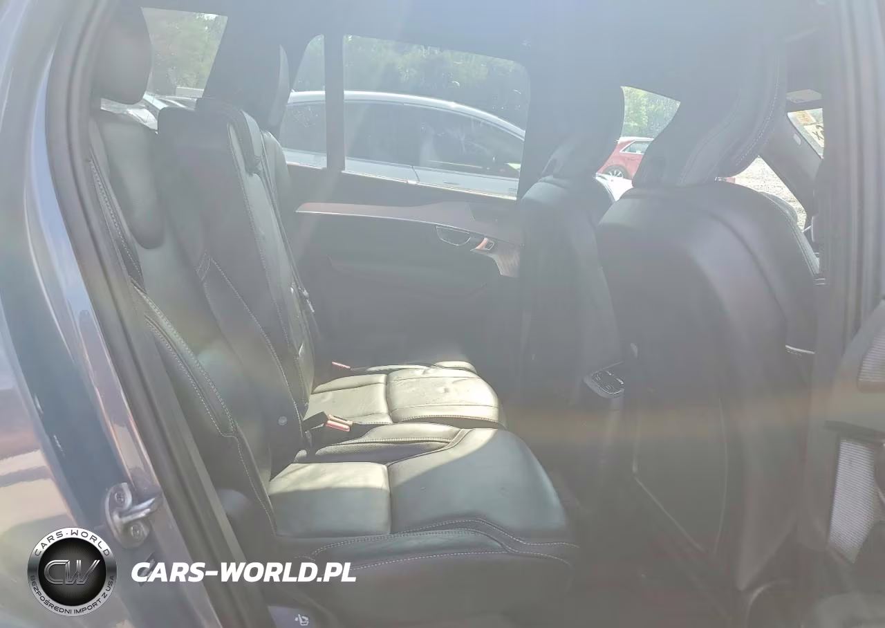 2022 Volvo Xc90 T8 Recharge R-Design VIN:YV4H60CM3N1838070 - 11