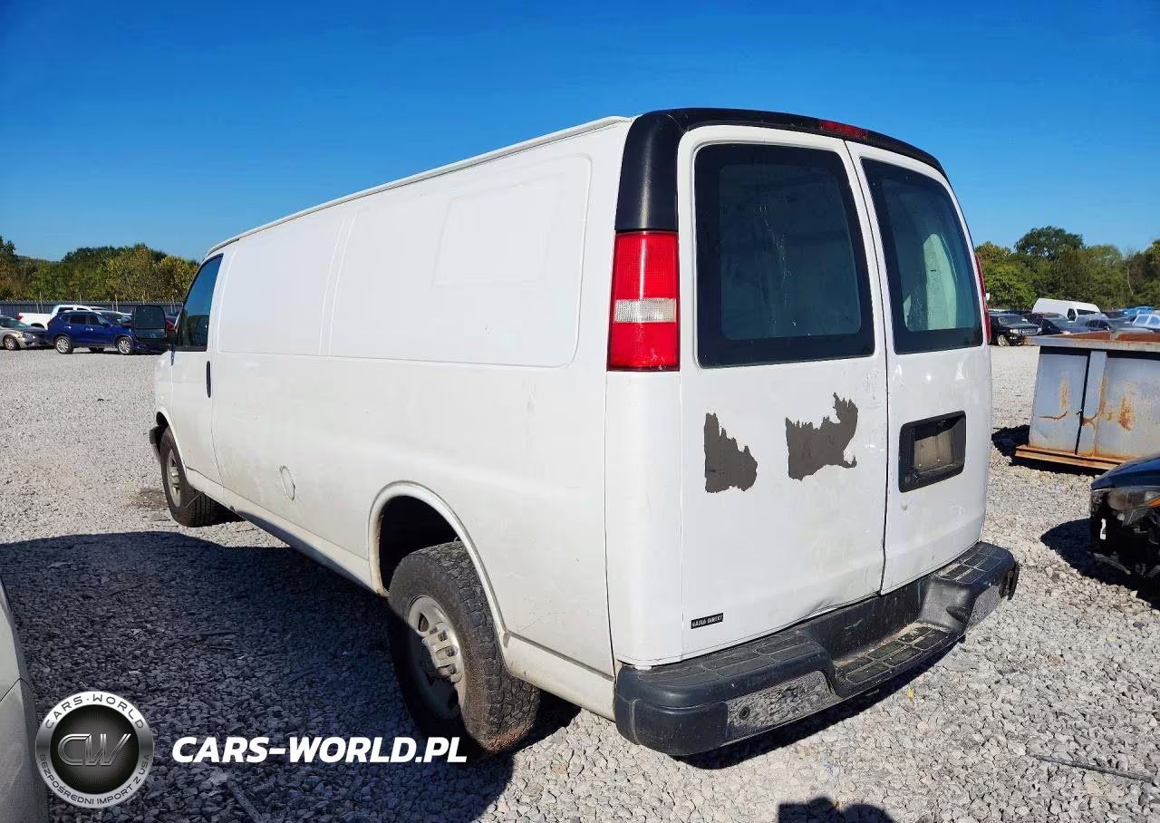 2018 Chevrolet Express G3500 VIN:1GCZGHFG1J1312667 - 2