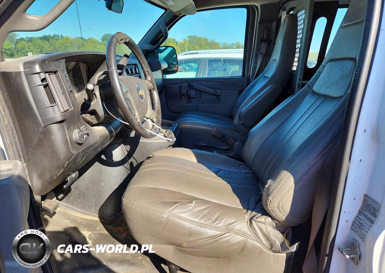 2018 Chevrolet Express G3500 VIN:1GCZGHFG1J1312667 - 7