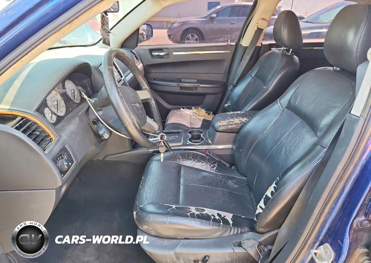 2009 Chrysler 300 Touring VIN:2C3KA53V69H621721 - 7