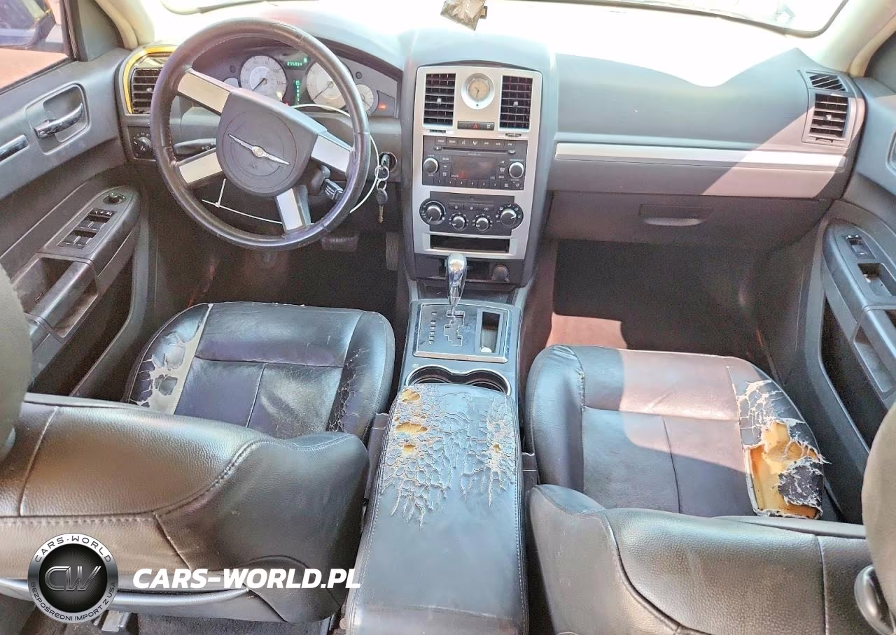 2009 Chrysler 300 Touring VIN:2C3KA53V69H621721 - 8
