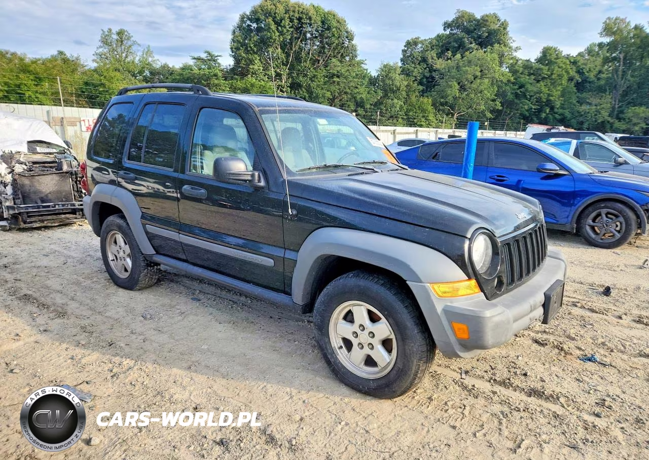 2005 Jeep Liberty Sport VIN:1J4GL48K35W626210 - 4