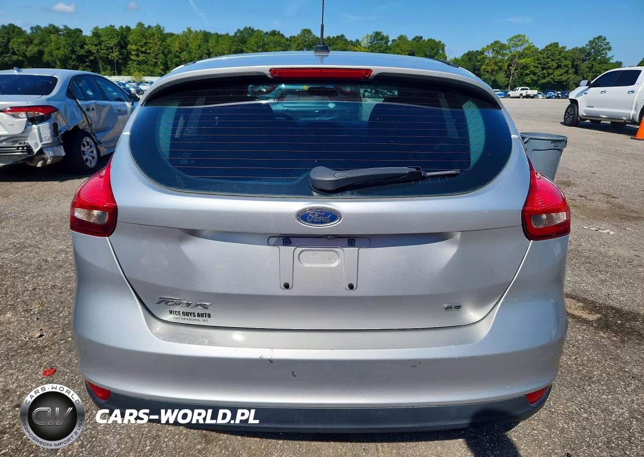 2017 Ford Focus Se VIN:1FADP3K24HL249785 - 6
