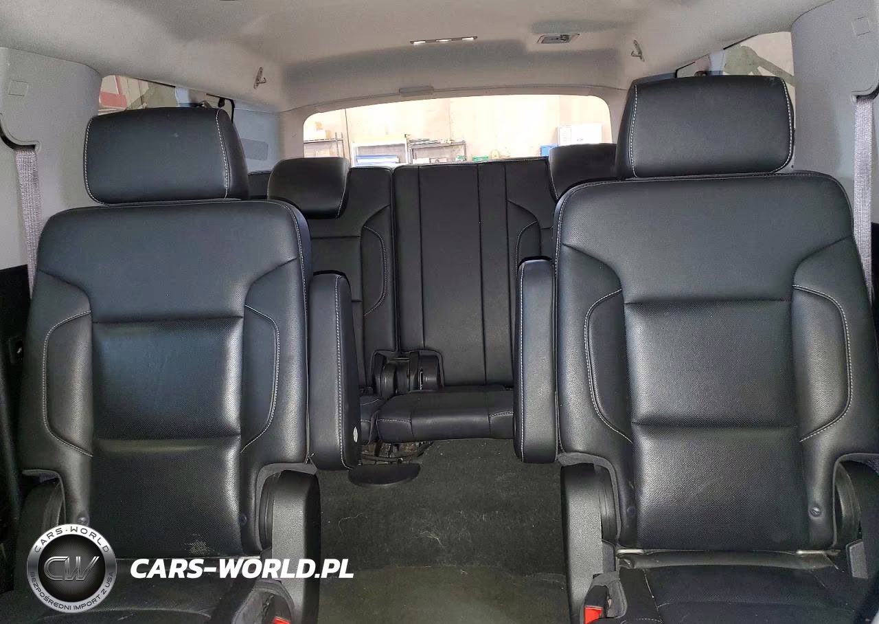2017 Chevrolet Suburban K1500 Premier VIN:1GNSKJKC0HR255746 - 10