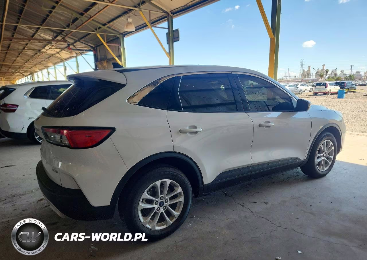 2020 Ford Escape Se VIN:1FMCU9G67LUB16336 - 3