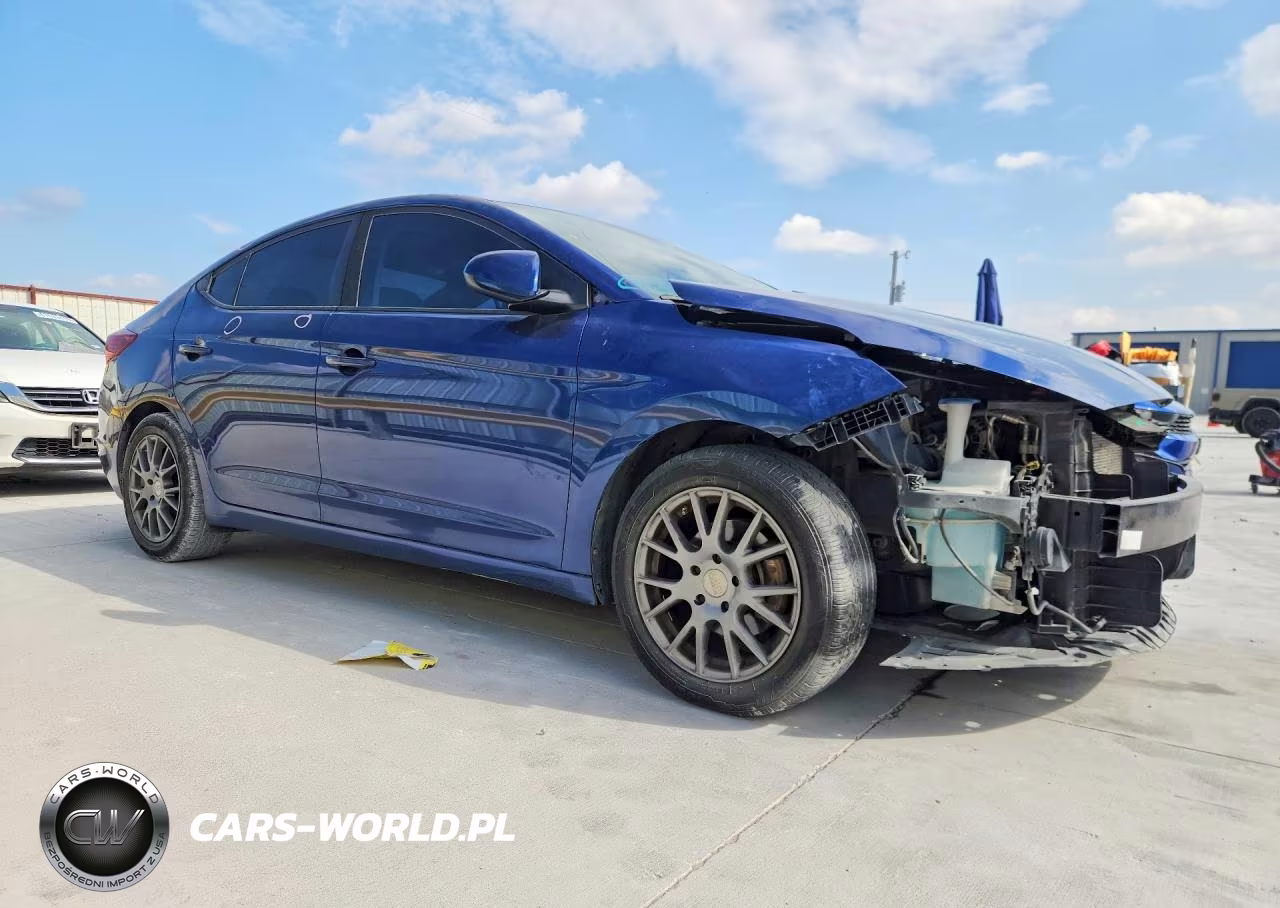 2019 Hyundai Elantra Se VIN:5NPD74LF6KH419870 - 4