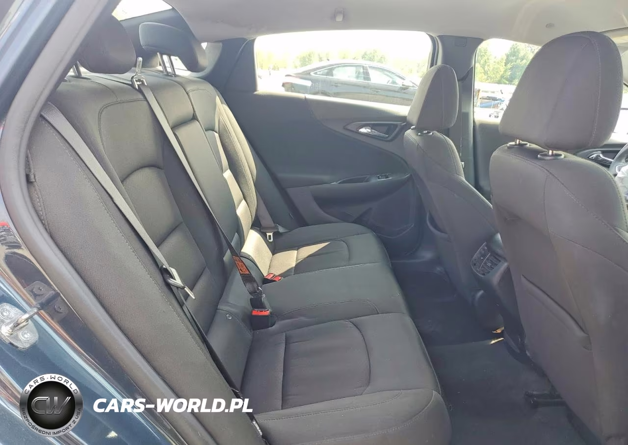 2020 Chevrolet Malibu Lt VIN:1G1ZD5ST7LF111431 - 10