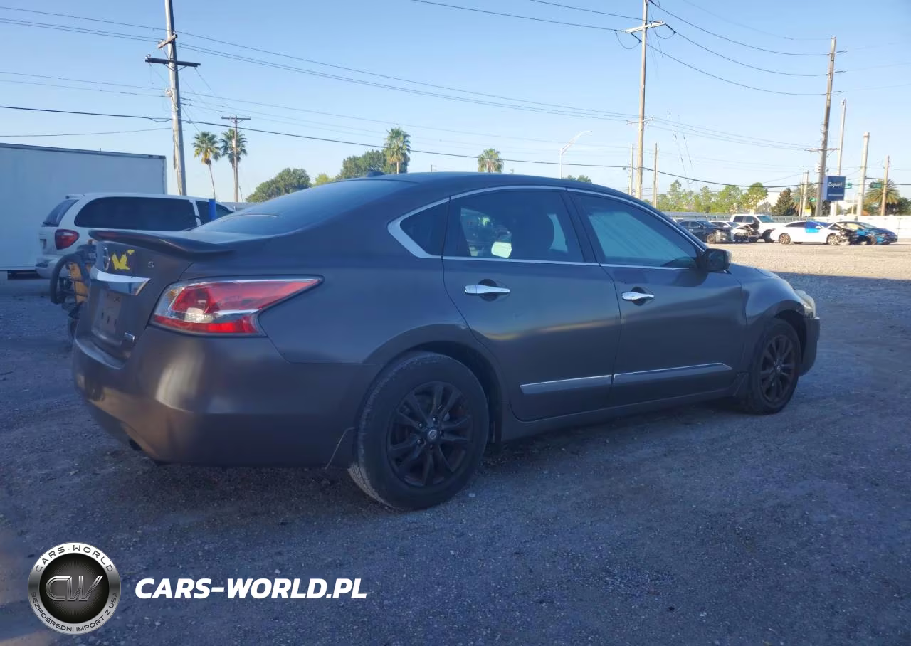 2015 Nissan Altima 2.5 S VIN:1N4AL3AP3FN904113 - 3