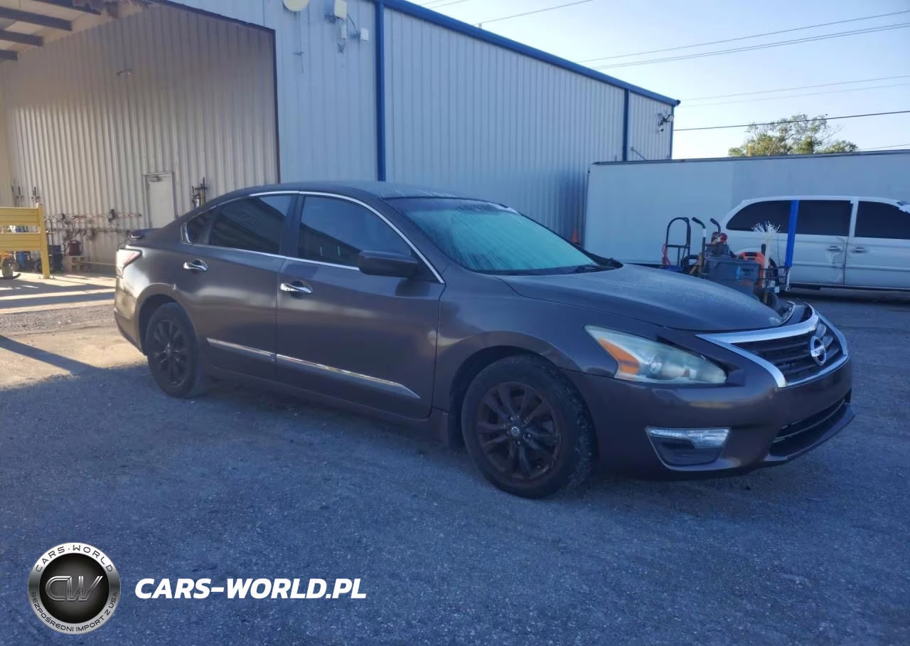 2015 Nissan Altima 2.5 S VIN:1N4AL3AP3FN904113 - 4