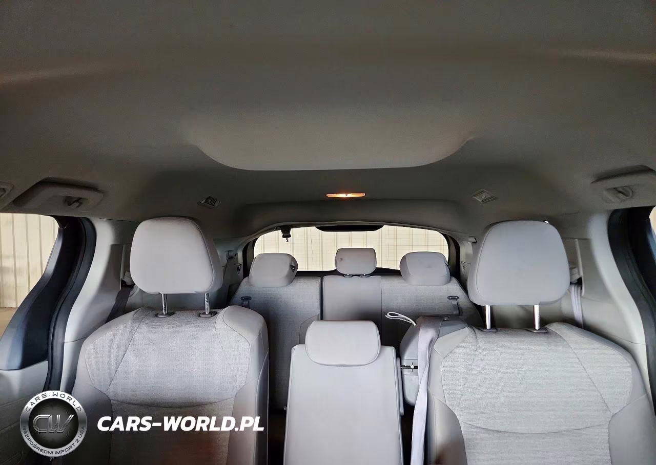 2021 Toyota Sienna Le VIN:5TDKRKEC2MS053637 - 10