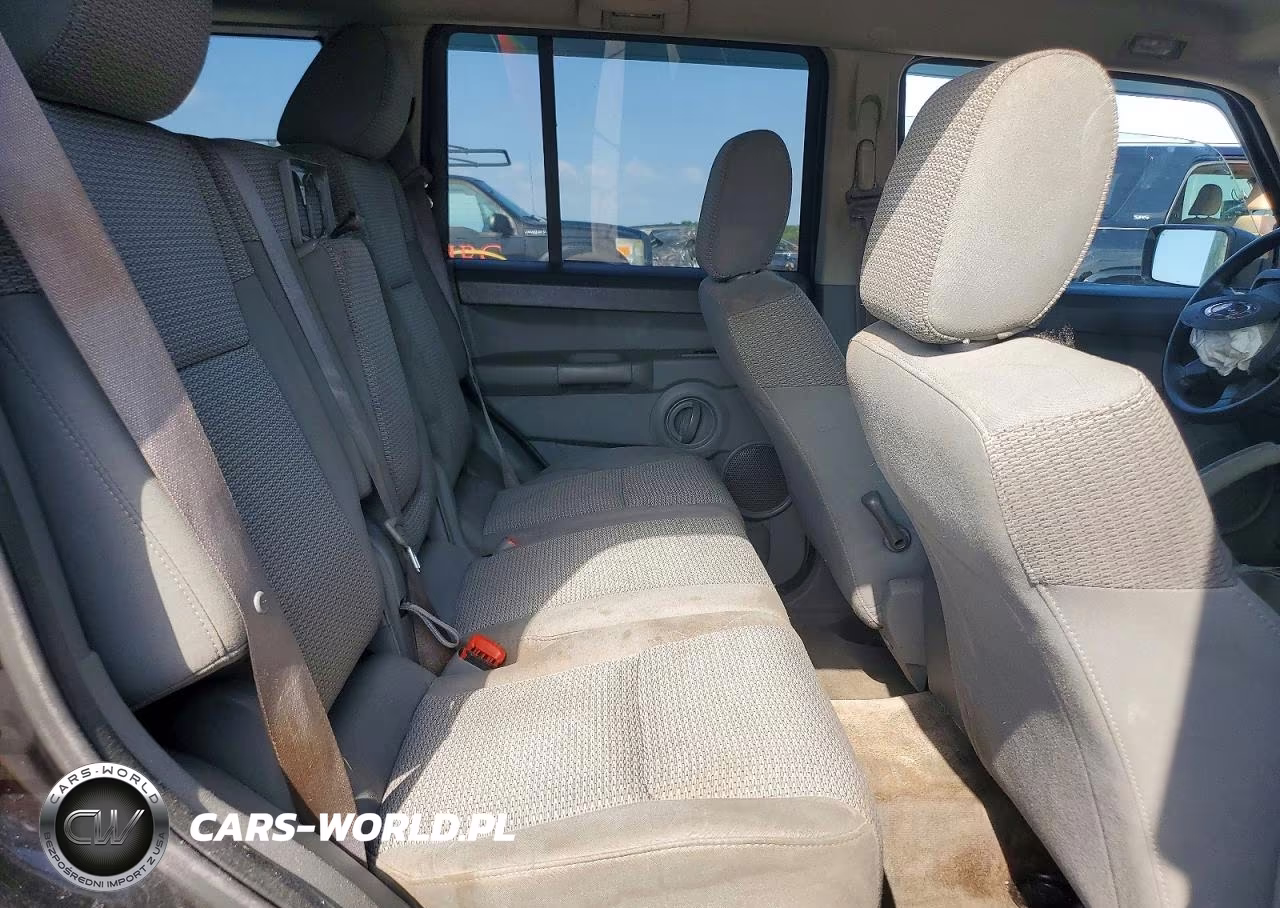 2007 Jeep Commander VIN:1J8HG48K67C501553 - 11