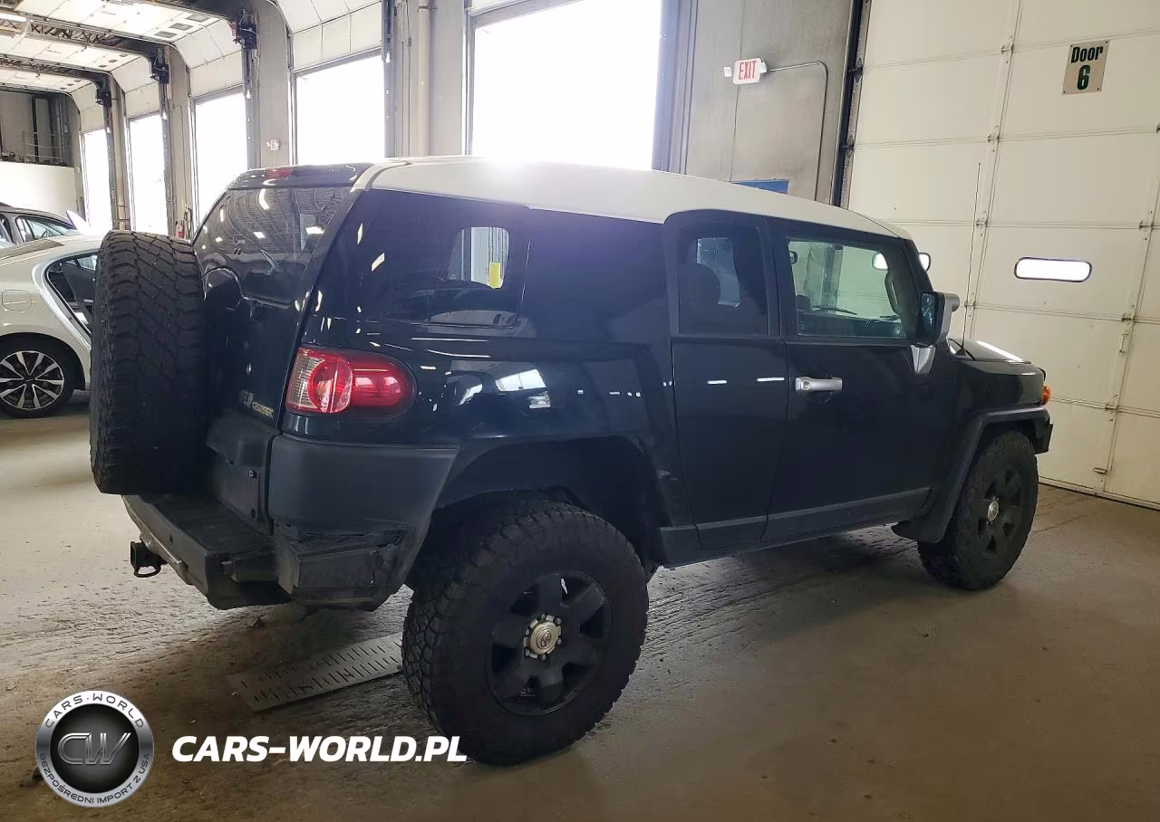 2008 Toyota Fj Cruiser Base VIN:JTEBU11F080101634 - 3