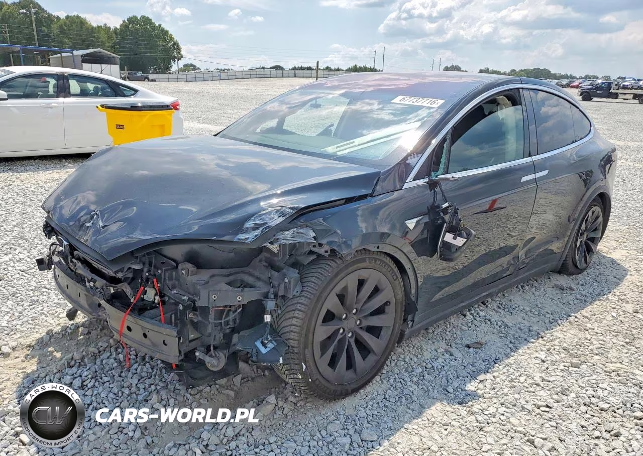 2018 Tesla Model X VIN:5YJXCBE21JF127144 - 1