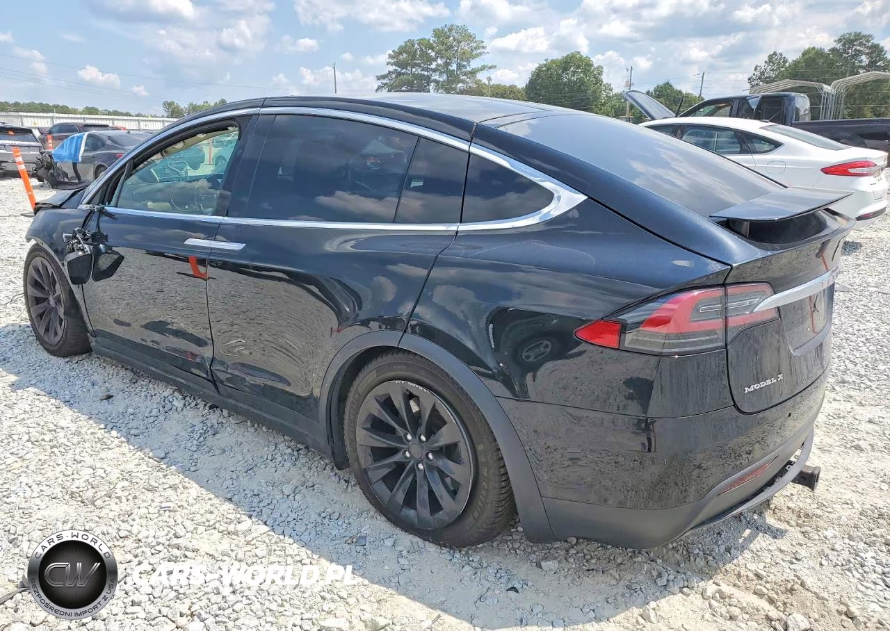 2018 Tesla Model X VIN:5YJXCBE21JF127144 - 2