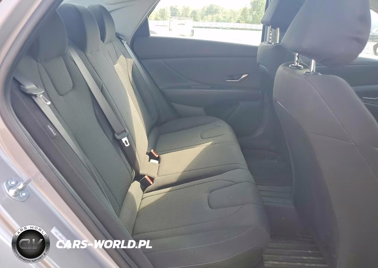 2025 Hyundai Elantra Se VIN:KMHLL4DG8SU055984 - 10