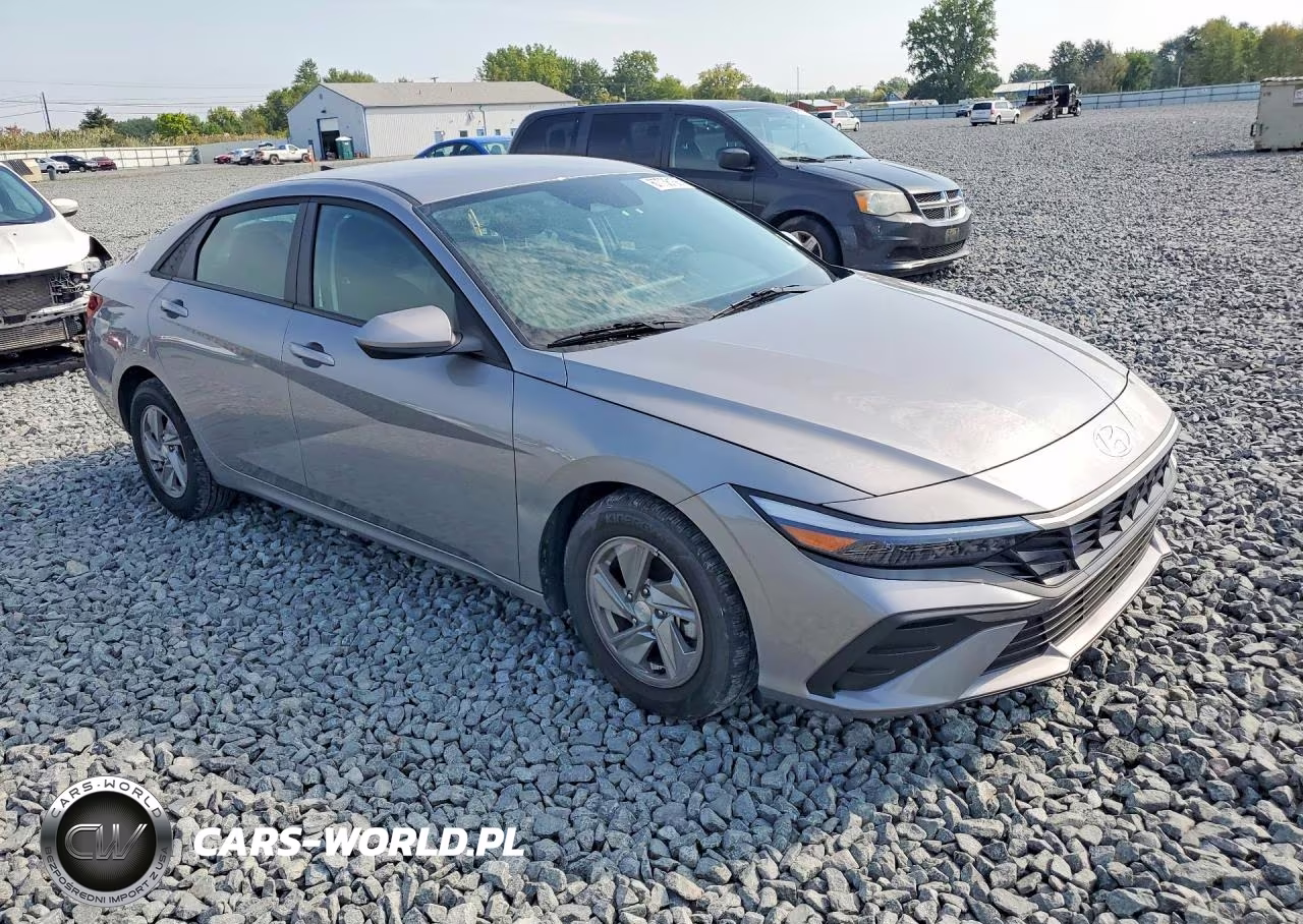 2025 Hyundai Elantra Se VIN:KMHLL4DG8SU055984 - 4