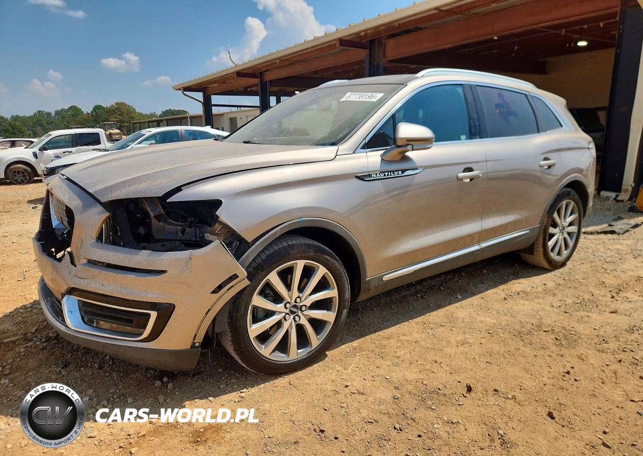 2019 Lincoln Nautilus Select