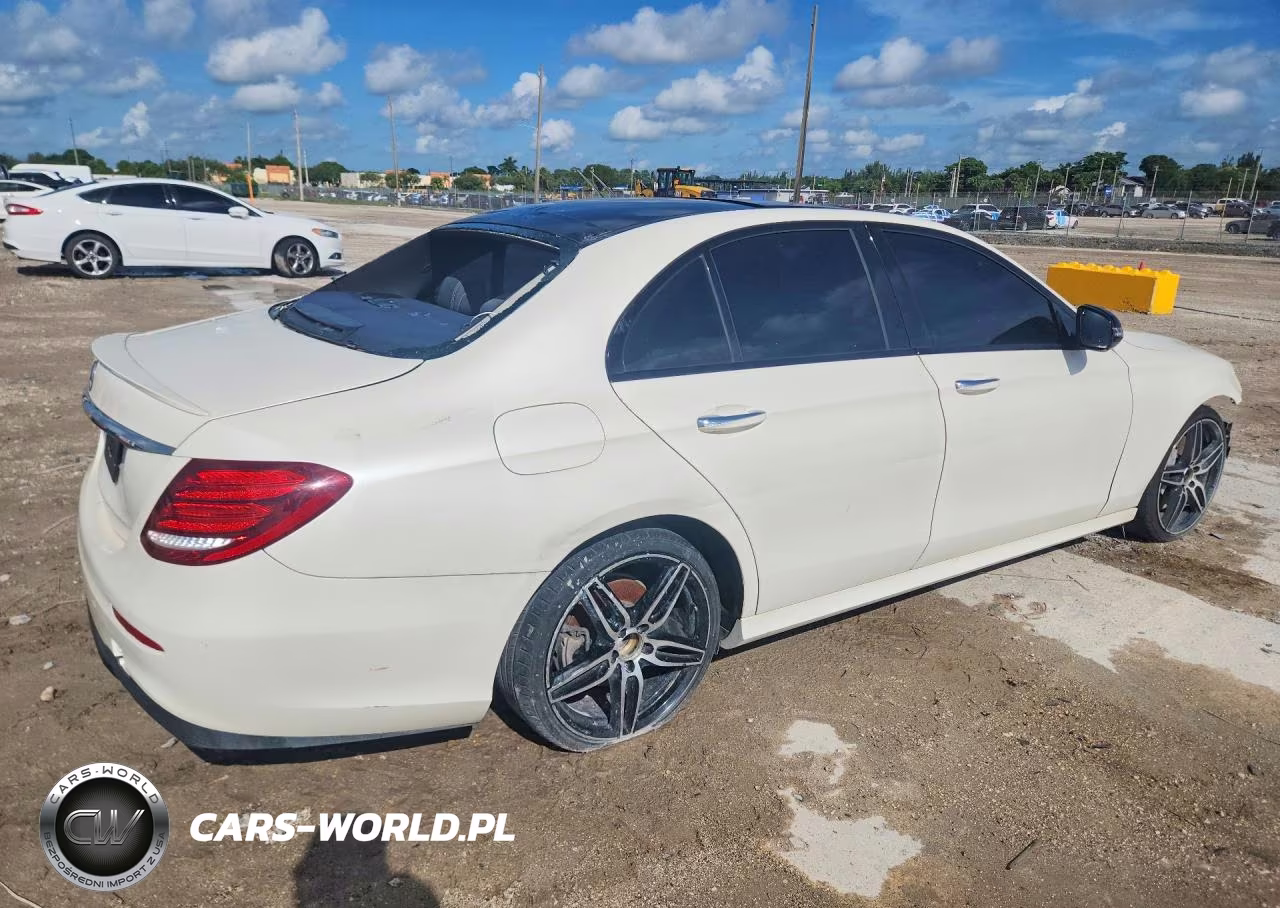 2020 Mercedes-Benz E 350 VIN:WDDZF8DB2LA700784 - 3