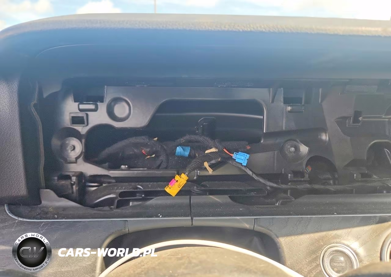 2020 Mercedes-Benz E 350 VIN:WDDZF8DB2LA700784 - 9