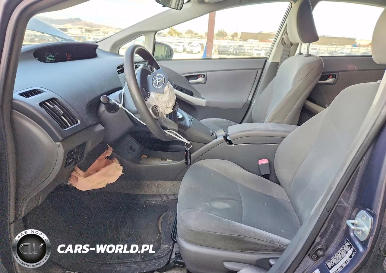 2011 Toyota Prius Three VIN:JTDKN3DU6B1465453 - 7