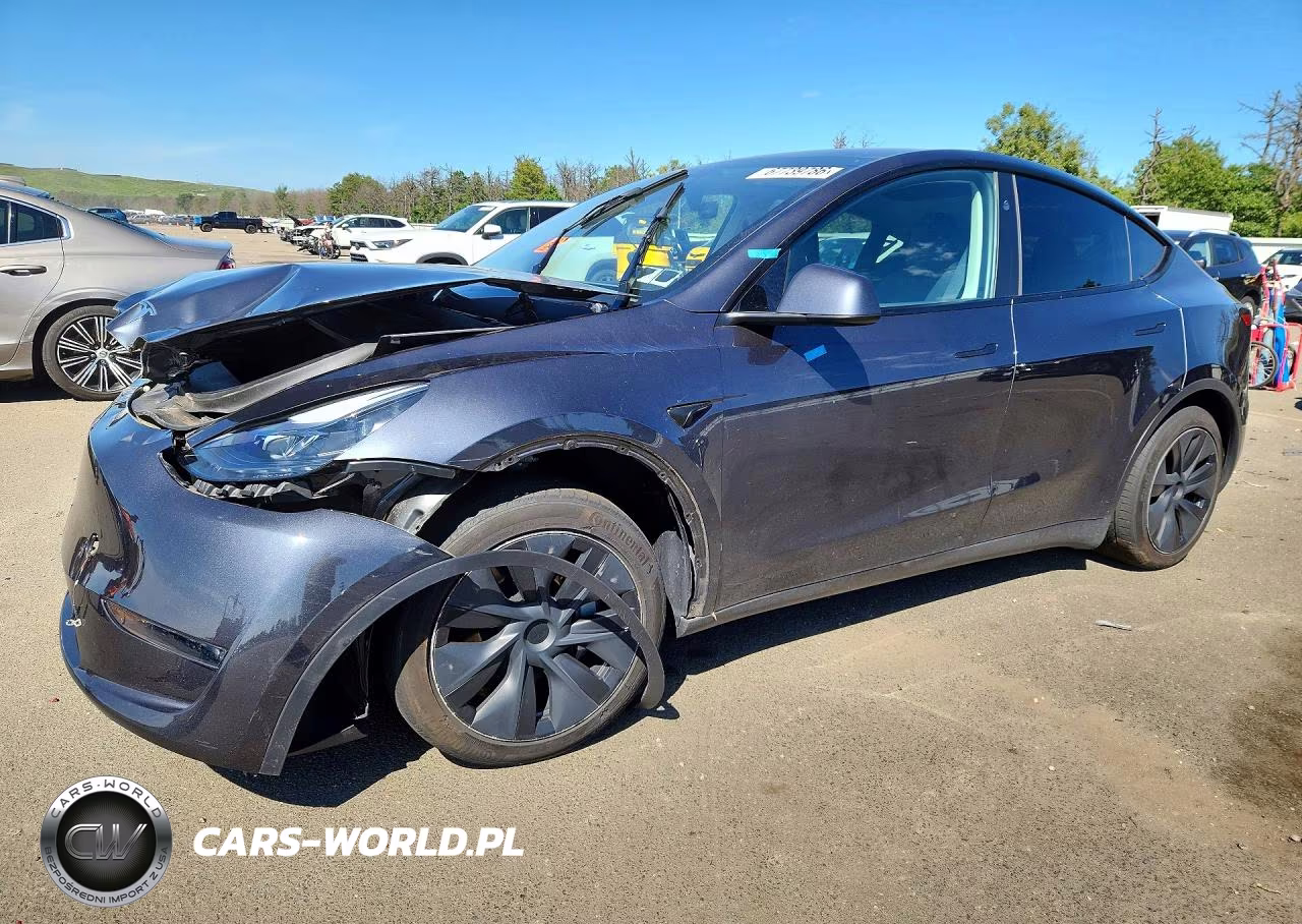 2024 Tesla Model Y – zdjęcie 1 z 12