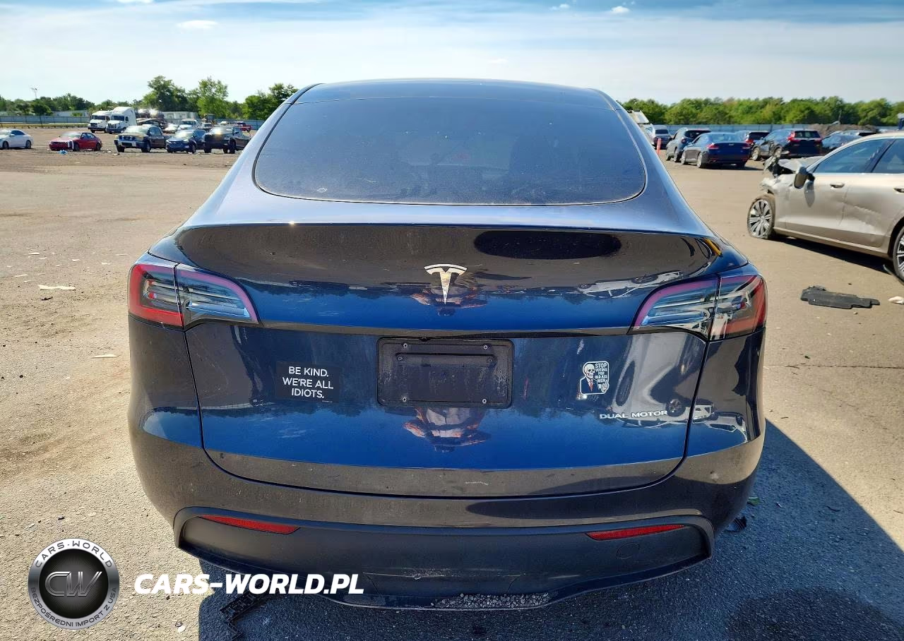 2024 Tesla Model Y VIN:7SAYGDEE0RA301912 - 6