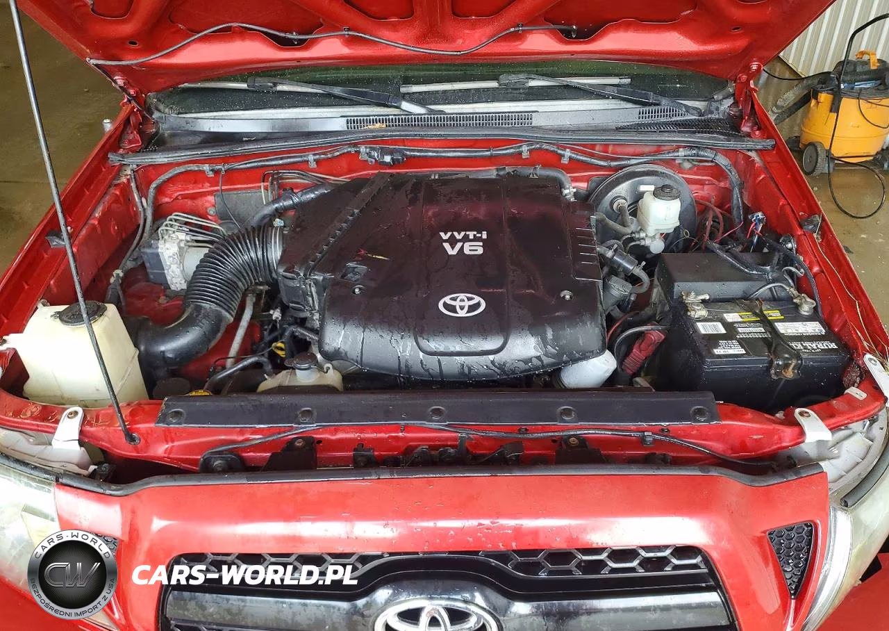 2011 Toyota Tacoma V6 VIN:3TMLU4EN1BM066330 - 11