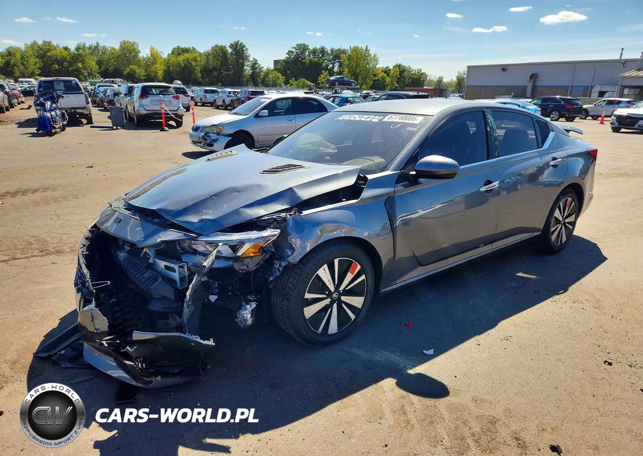2022 Nissan Altima Sv