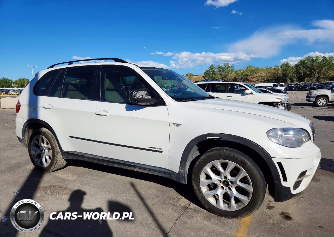 2012 BMW X5 xDrive35I VIN:5UXZV4C56CL762113 - 4
